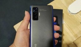 iqoo系列最新爆料,性能与设计双升级，旗舰体验再升级